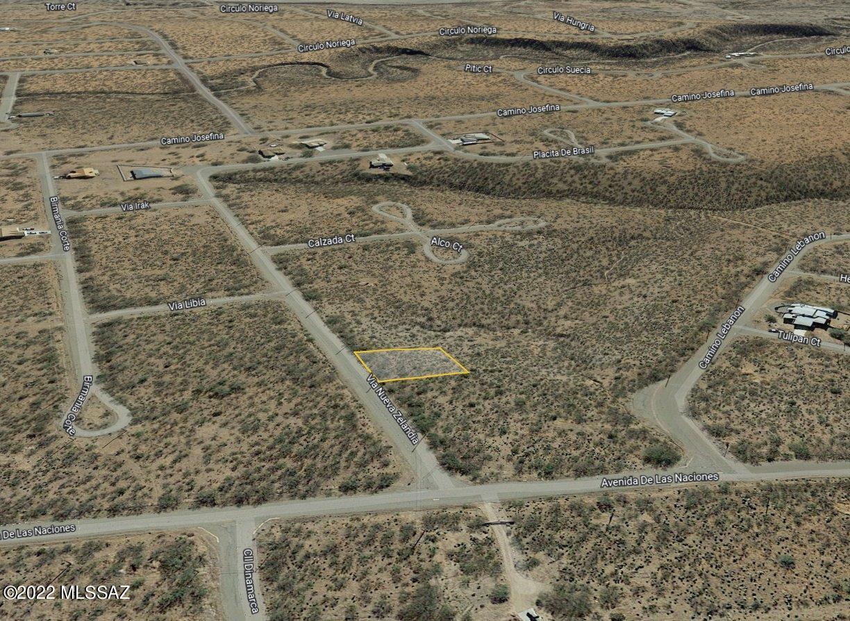 1806 Via Nueva Zelandia Rio Rico, AZ 85648 - Photo 6 of 17