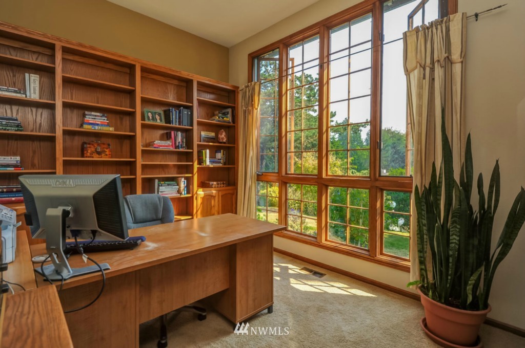 24226 26th Avenue Southeast Bothell, WA 98021 - Photo 13 of 22