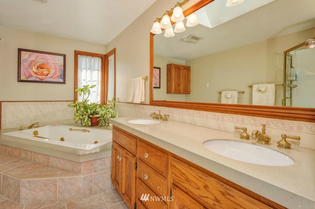 24226 26th Avenue Southeast Bothell, WA 98021 - Photo 14 of 22