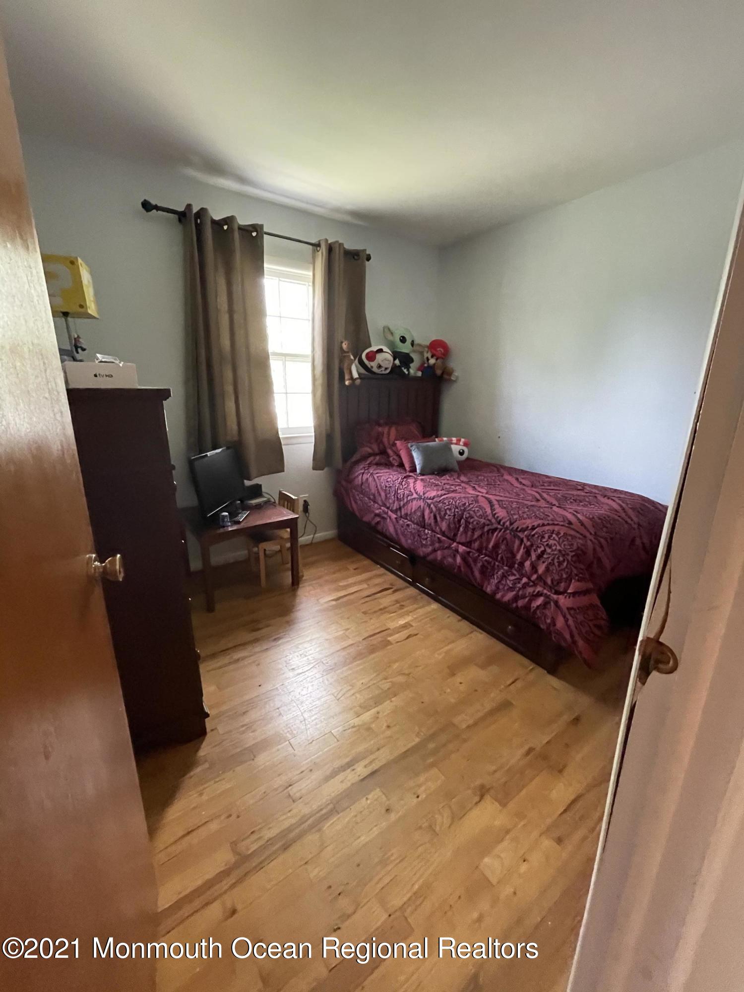 37 Andover Road Jackson, NJ 08527 - Photo 12 of 20 70EBF7FB-0402-4DA0-B8D7-6B4FE06ACD1C