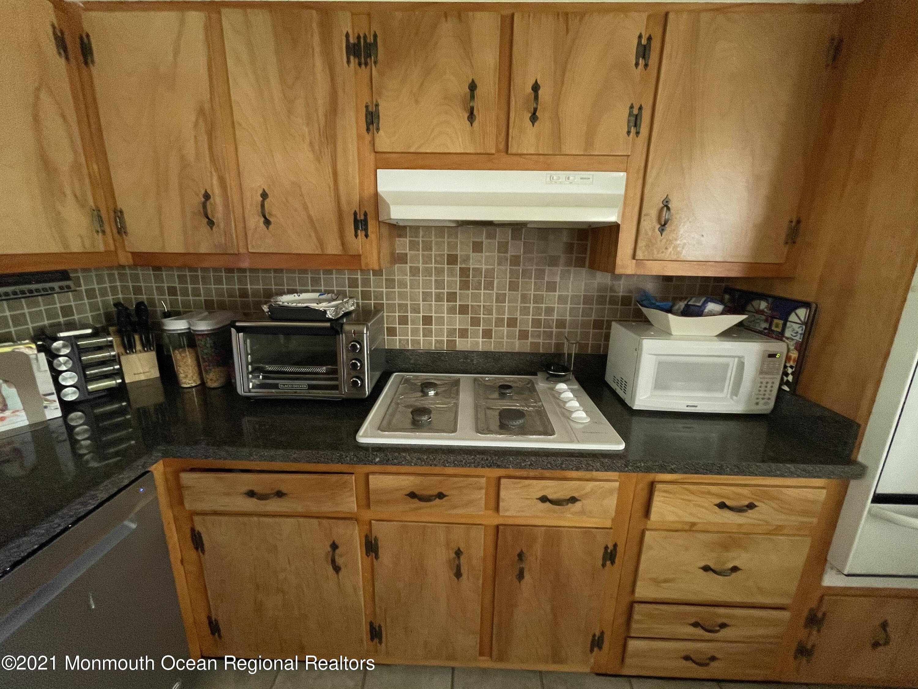 37 Andover Road Jackson, NJ 08527 - Photo 10 of 20 96D7B52A-C839-4165-9AEE-B10590B14BEC