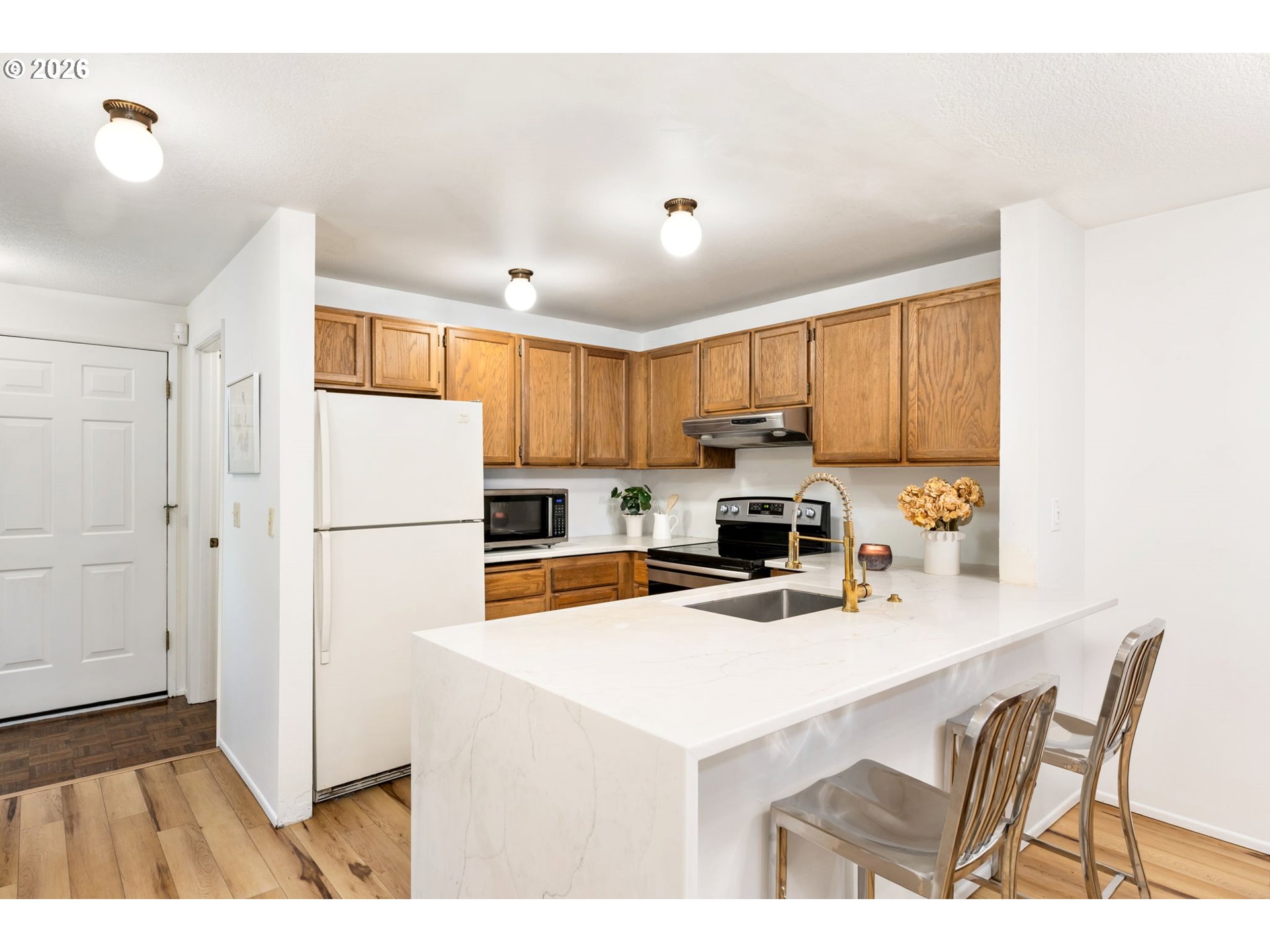 4880 Southwest Scholls Ferry Road, Unit 16 Portland, OR 97225 - Photo 12 of 31