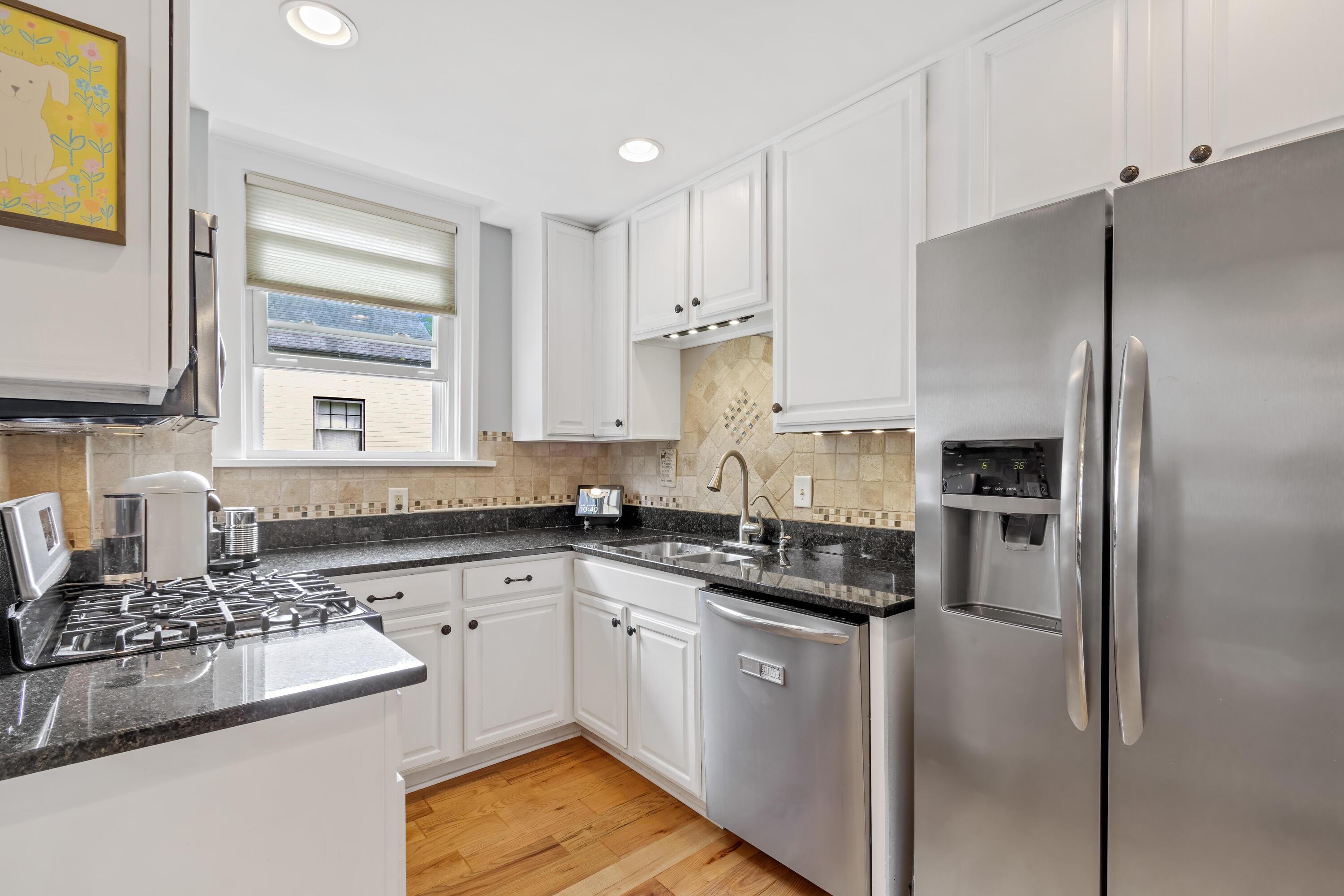 231 Blenheim Road Columbus, OH 43214 - Photo 14 of 30 231 Blenheim Road-10.jpg-FULL