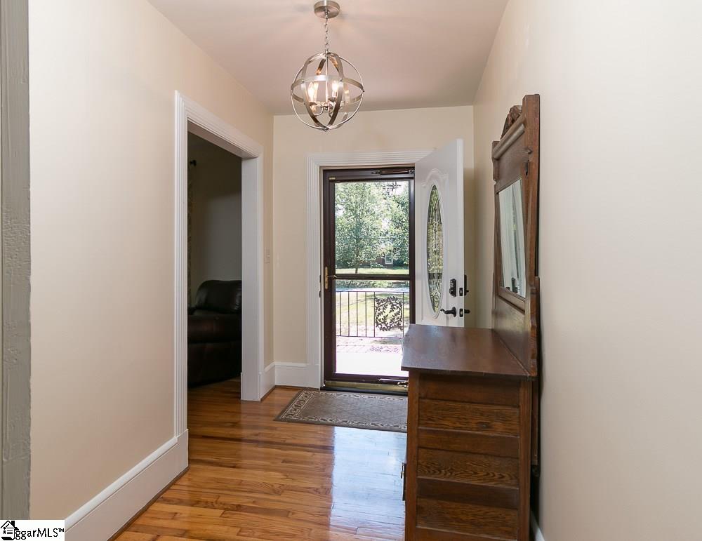 100 Meadow Road Laurens, SC 29360 - Photo 10 of 21 Gallery Image 10
