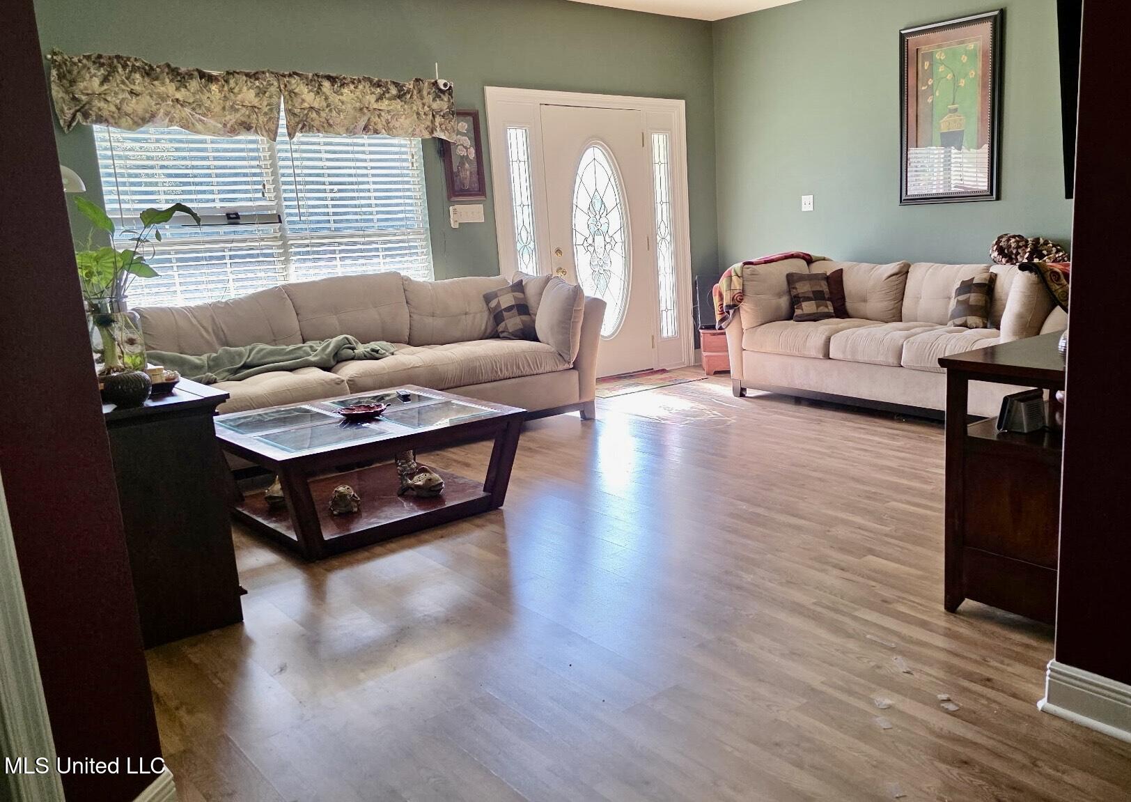 447 Russell Avenue Long Beach, MS 39560 - Photo 11 of 34 Great Room