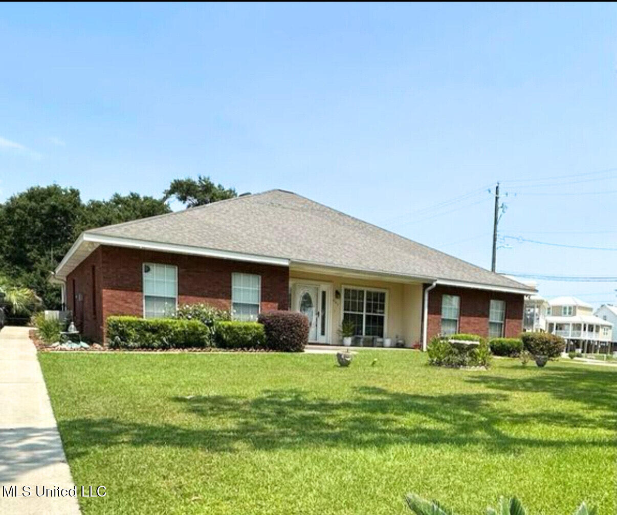 447 Russell Avenue Long Beach, MS 39560 - Photo 2 of 34 Street view
