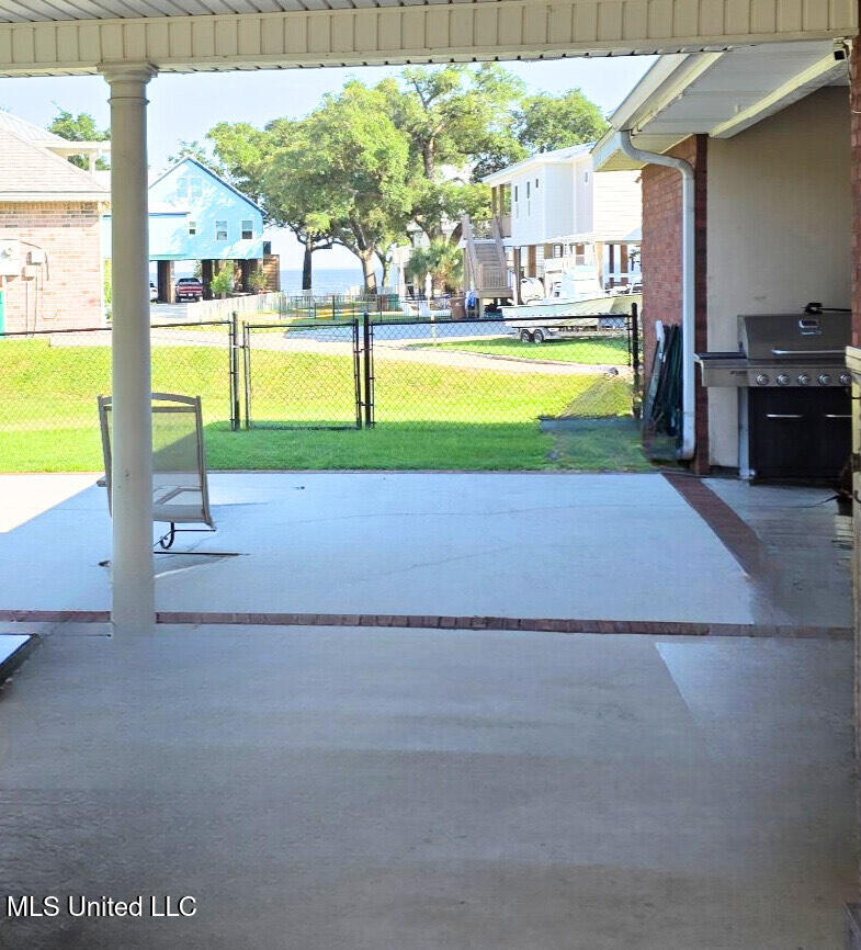 447 Russell Avenue Long Beach, MS 39560 - Photo 31 of 34 Gulf view from patio