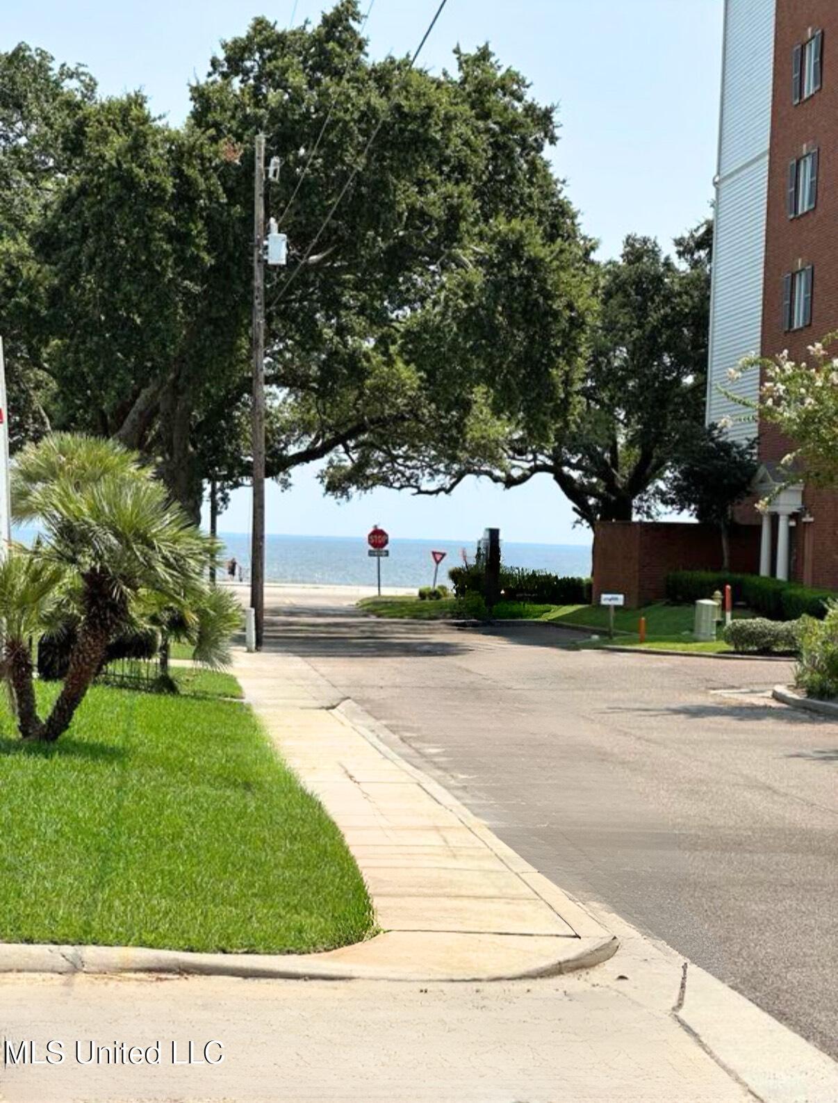 447 Russell Avenue Long Beach, MS 39560 - Photo 32 of 34 Gulf view