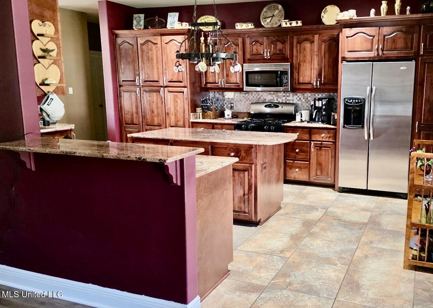 447 Russell Avenue Long Beach, MS 39560 - Photo 7 of 34 kitchen