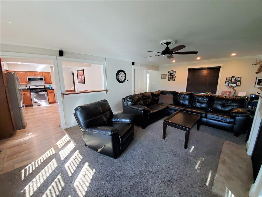 116 Elmbrook Road Beaver Falls, PA 15010 - Photo 4 of 21 Gallery Image 4