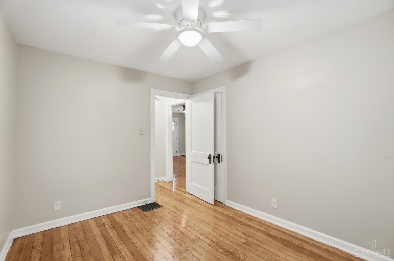 5256 Warren Avenue Norwood, OH 45212 - Photo 26 of 32