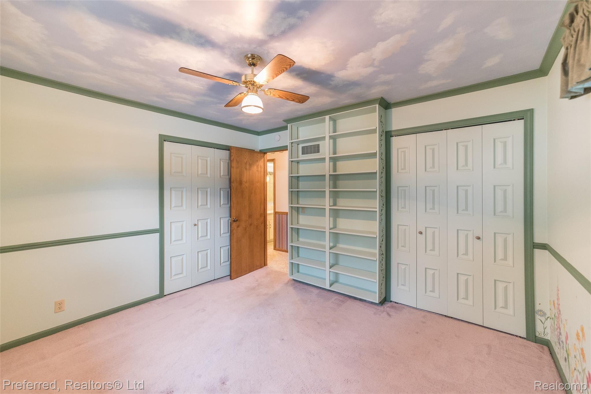 2382 South Vassar Road Burton, MI 48519 - Photo 9 of 17 DSC_3889.jpg