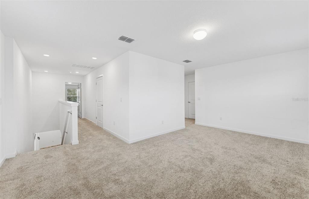 36877 Rio Grande Drive Zephyrhills, FL 33540 - Photo 11 of 26