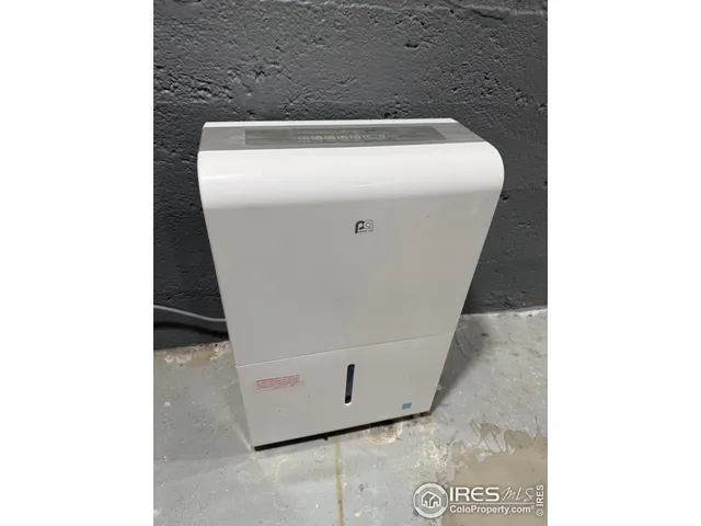 $289,999 | 215 Phelps Street, Sterling, CO 80751