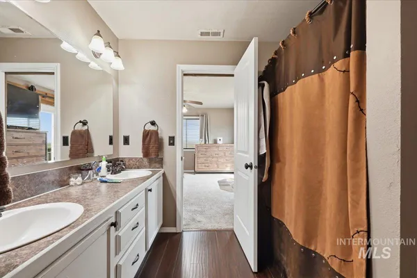 $578,900 | 3856 Wood Way, New Plymouth, ID 83655