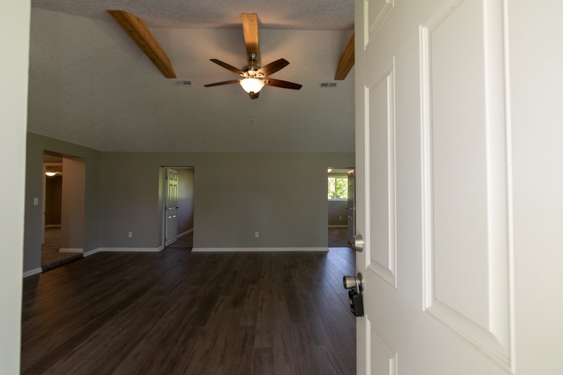 6328 Butt Road Fort Wayne, IN 46818 - Photo 4 of 22