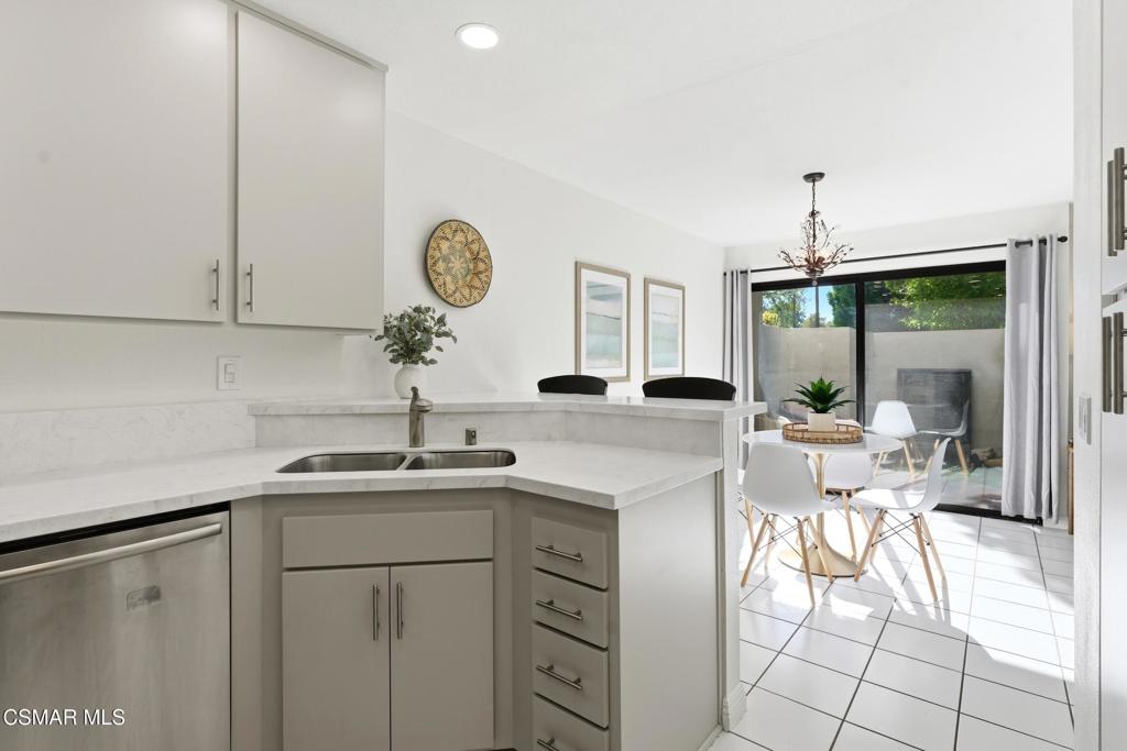 4265 Las Virgenes Road, Unit 4 Calabasas, CA 91302 - Photo 13 of 26