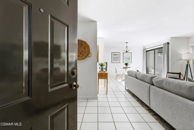 $669,000 | 4265 Las Virgenes Road, Unit 4, Calabasas, CA 91302