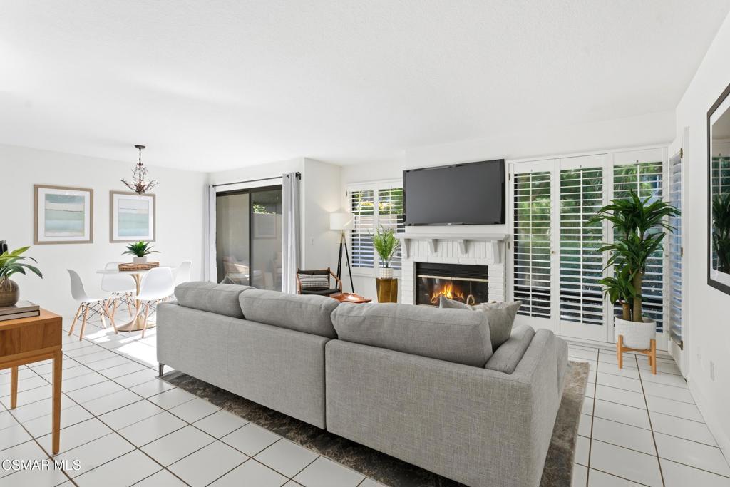 4265 Las Virgenes Road, Unit 4 Calabasas, CA 91302 - Photo 5 of 26