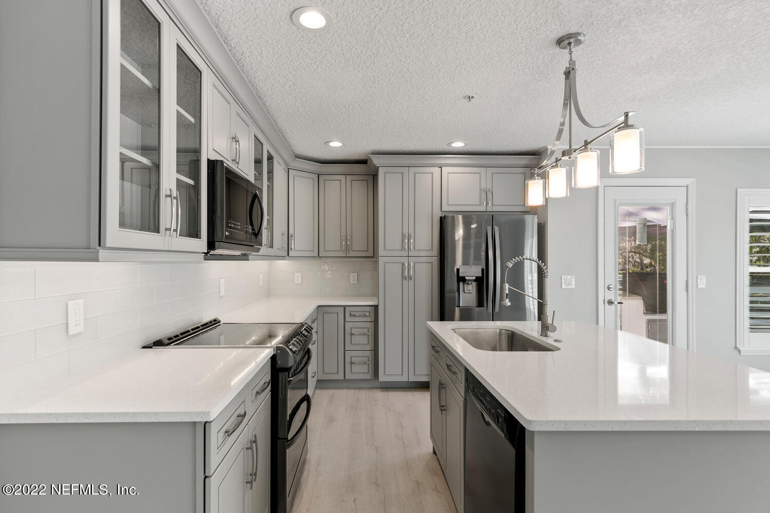 2107 Bartolome Road Neptune Beach, FL 32266 - Photo 8 of 38 2107 Bartolome Rd Neptune-large-015-007-