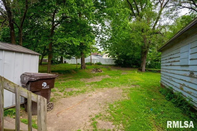 $55,000 | 1025 East Behrends Avenue, Peoria, IL 61603