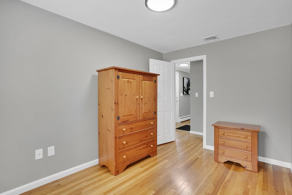 125 East Allen Ridge Road Springfield, MA 01118 - Photo 23 of 42