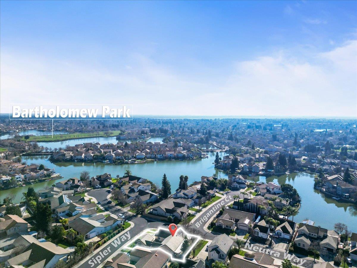 9168 Sipler Way Elk Grove, CA 95758 - Photo 34 of 35 an aerial view of a city