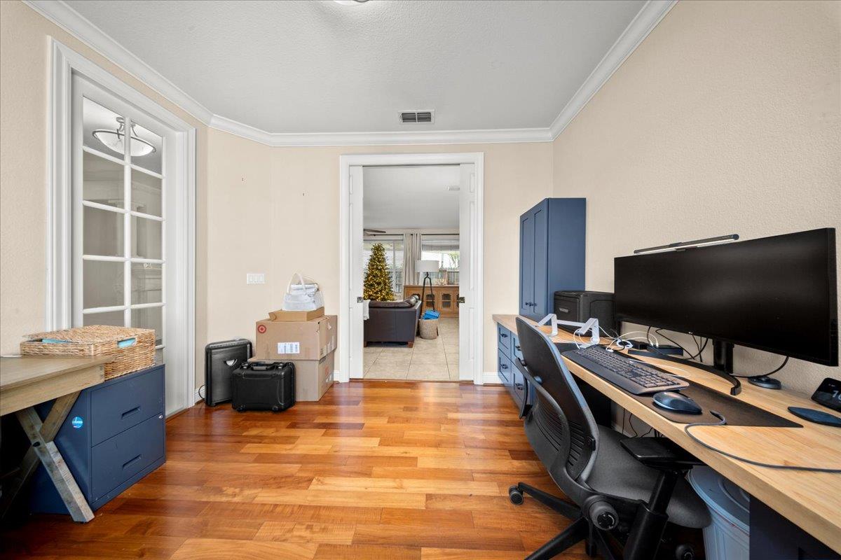 9168 Sipler Way Elk Grove, CA 95758 - Photo 10 of 35 a view of a workspace with furniture