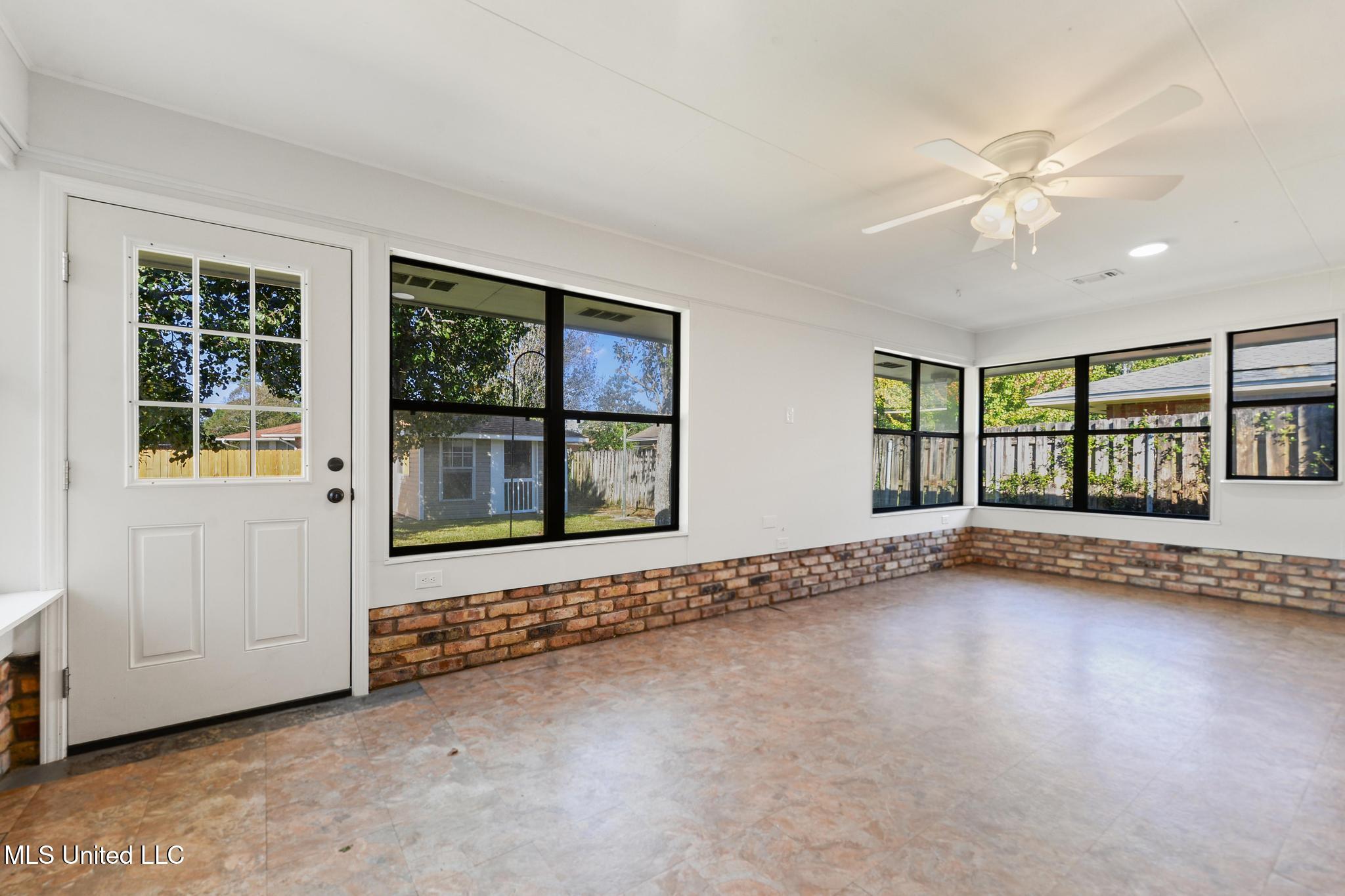 5043 Mitchell Road Long Beach, MS 39560 - Photo 19 of 32 018