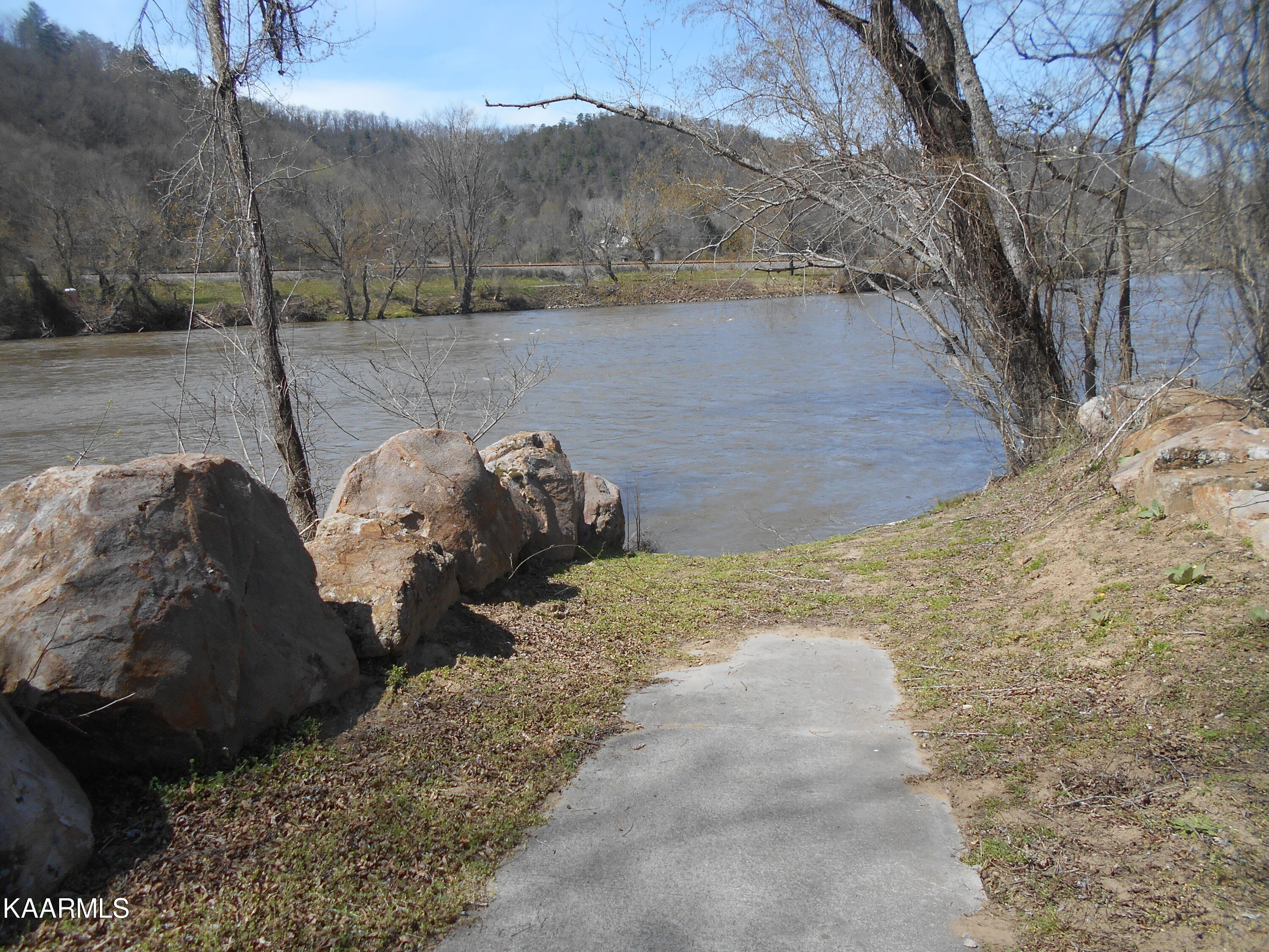 Lot 36 River Crest Way Del Rio, TN 37727 - Photo 3 of 22 DSCN4341