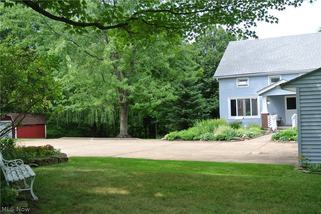 2945 Hillside Road Independence, OH 44131 - Photo 32 of 35 Front yard