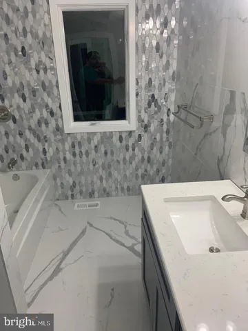 $815,000 | 150 West Centennial Drive, Medford, NJ 08055