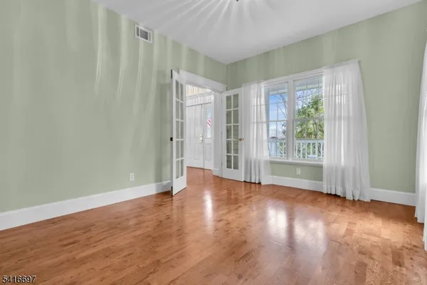 $899,900 | 72 Gillette Road, Gillette, NJ 07933