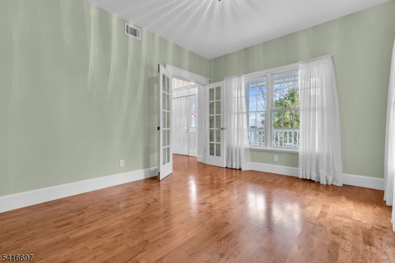 72 Gillette Road Gillette, NJ 07933 - Photo 16 of 45