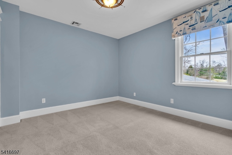 72 Gillette Road Gillette, NJ 07933 - Photo 27 of 45