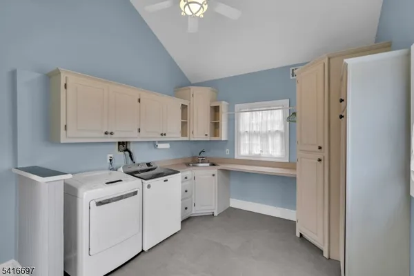 $899,900 | 72 Gillette Road, Gillette, NJ 07933
