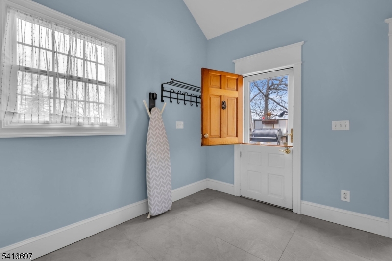 72 Gillette Road Gillette, NJ 07933 - Photo 35 of 45