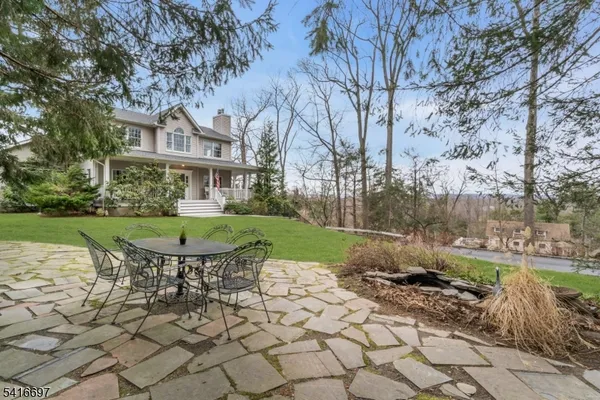 $899,900 | 72 Gillette Road, Gillette, NJ 07933