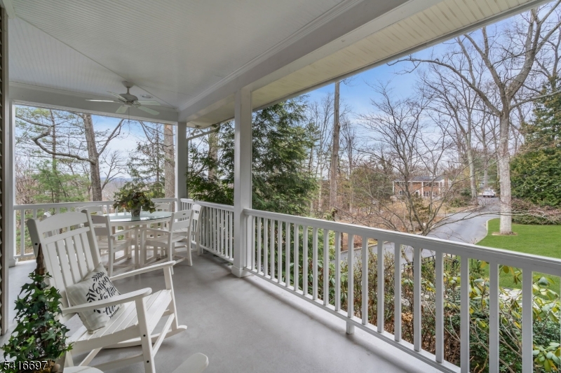 72 Gillette Road Gillette, NJ 07933 - Photo 6 of 45