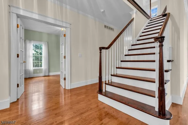 $899,900 | 72 Gillette Road, Gillette, NJ 07933