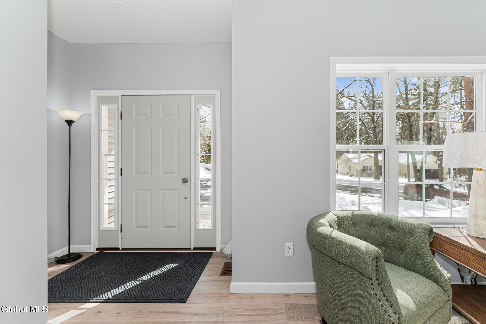 176 Montray Road Queensbury, NY 12804 - Photo 5 of 47 1 Livingroom 1