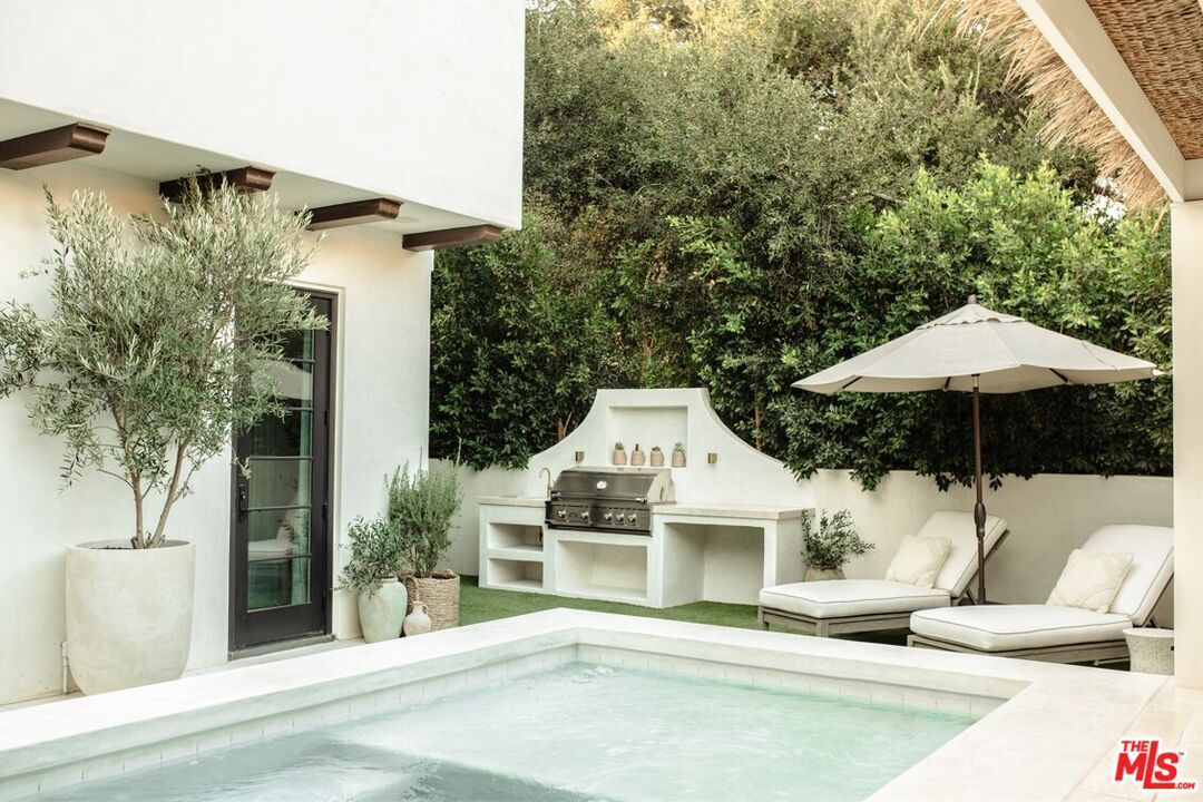 1436 Ethel Street Glendale, CA 91207 - Photo 46 of 47 a house view with a outdoor space