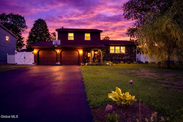 $630,000 | 55 Alpine Drive, Colonie, NY 12110