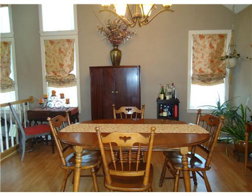 456 Holyoke Road Butler, PA 16001 - Photo 6 of 18 Exterior Front. Dining room