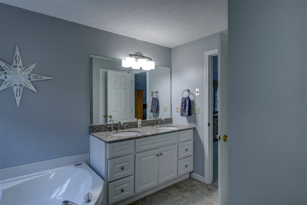 6 Castleton Court Merrimack, NH 03054 - Photo 22 of 38