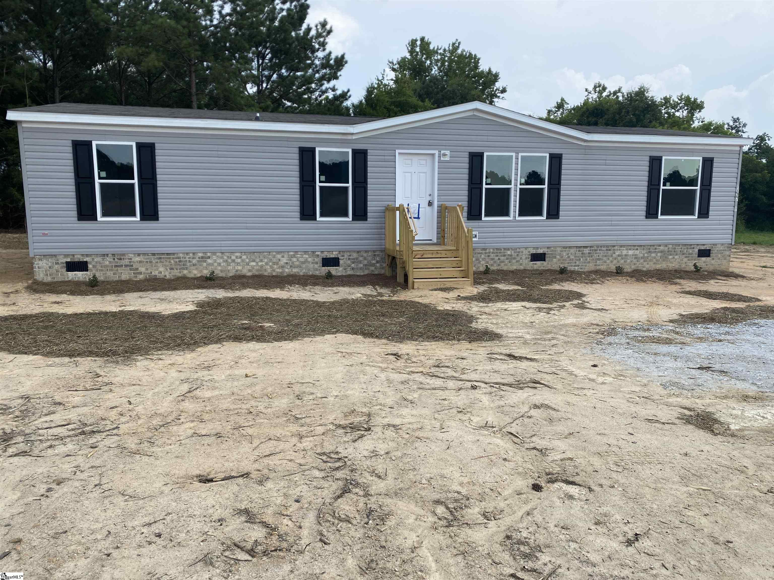 11271 South 101st Highway Gray Court, SC 29645 - Photo 1 of 10