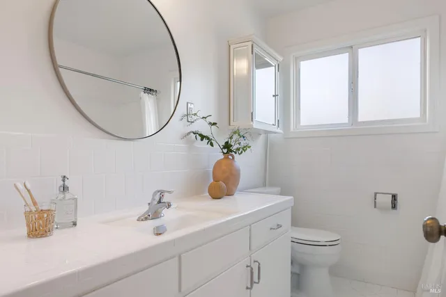 $1,695,000 | 39 Lakeside Drive, Corte Madera, CA 94925