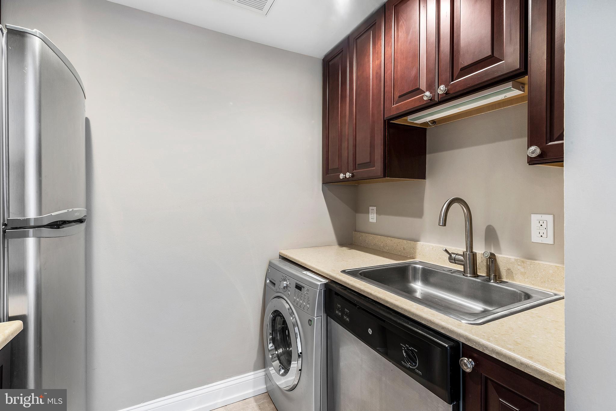 222 West Rittenhouse Square, Unit 1204 Philadelphia, PA 19103 - Photo 5 of 20