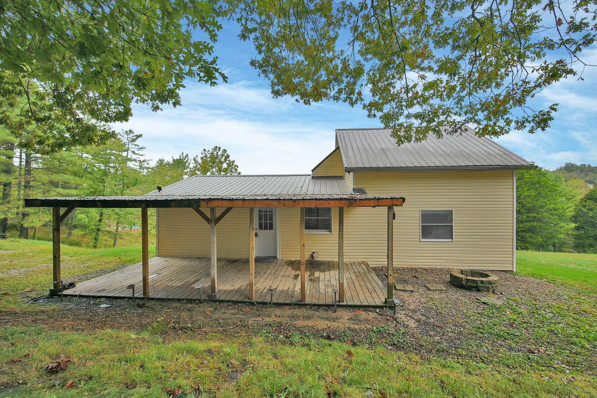 1573 Graham School Road Gallipolis, OH 45631 - Photo 3 of 38 r22