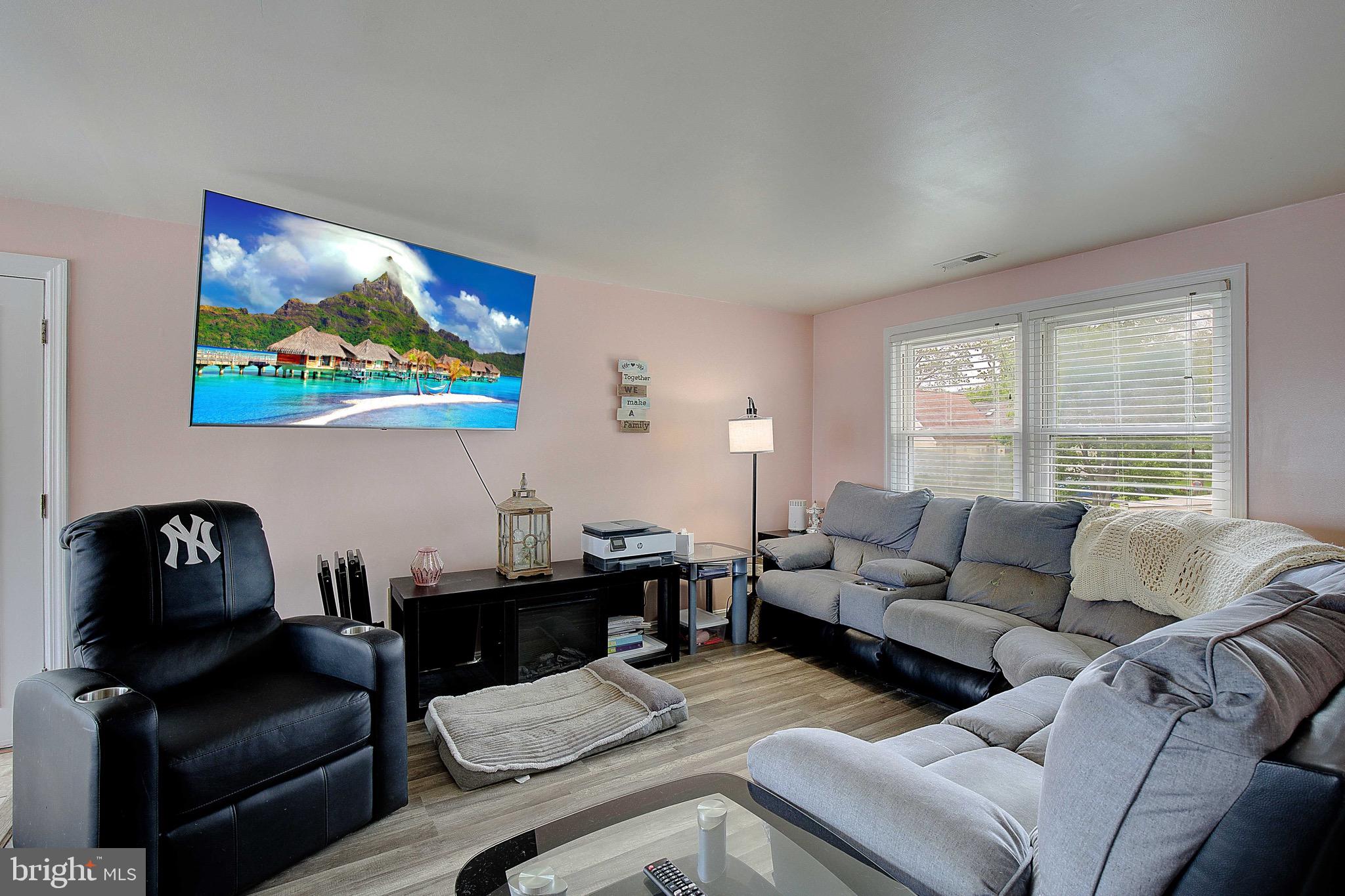 1220 Grove Avenue Shady Side, MD 20764 - Photo 3 of 31